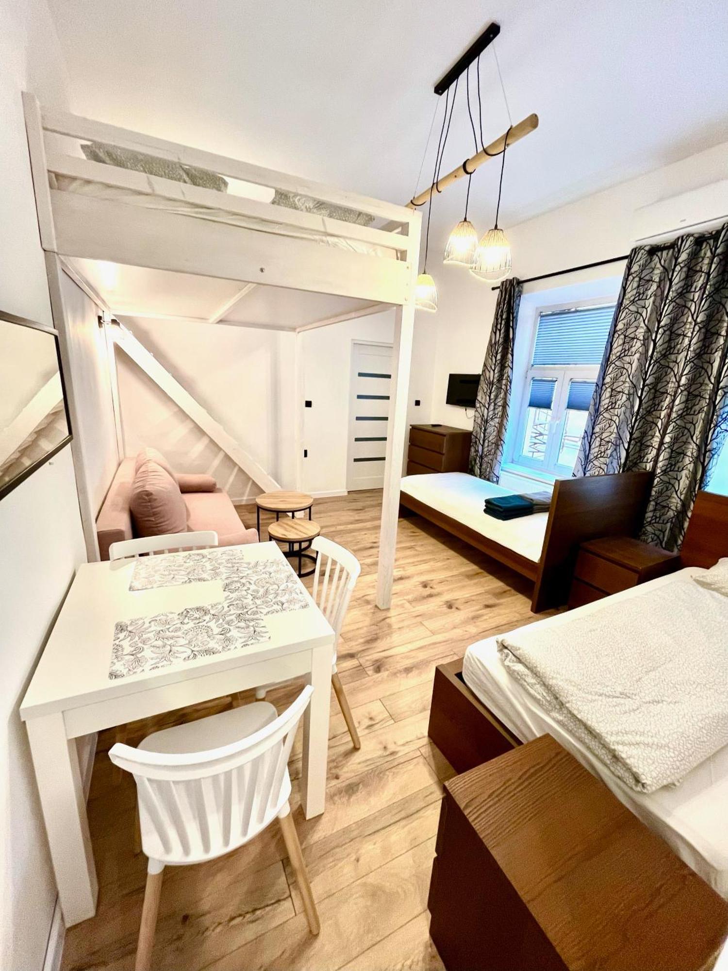 Pokoje Goscinne Wislna Cracovia Exterior foto